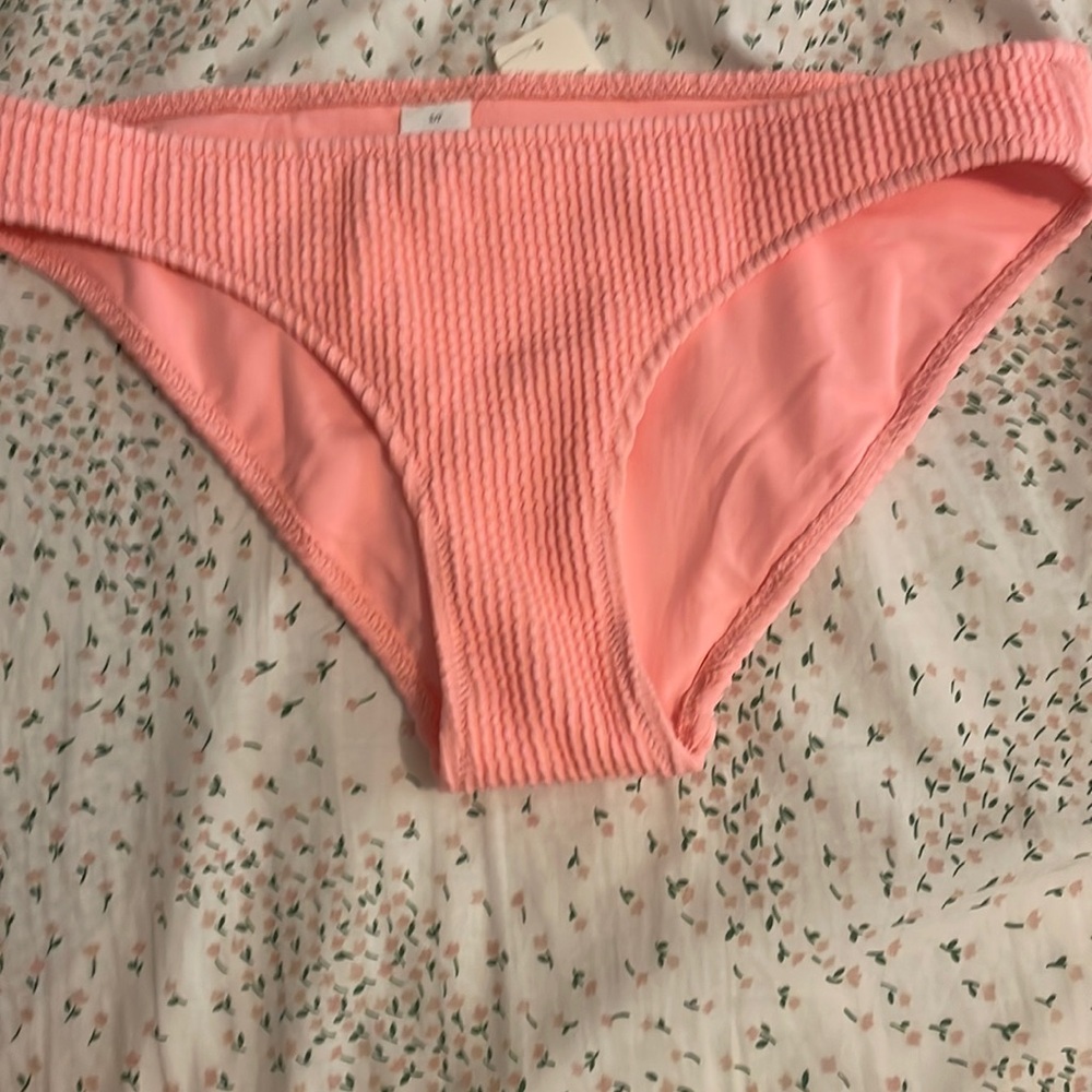 Pink crinkle bottoms aerie